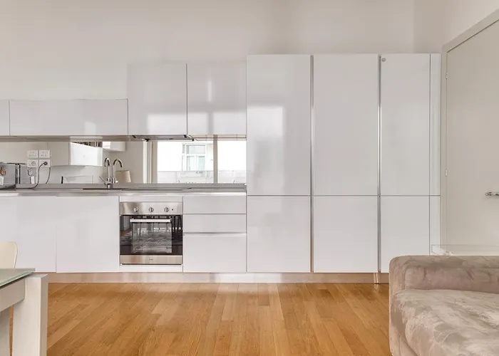 Modern Retreat In The Heart Of Milan
